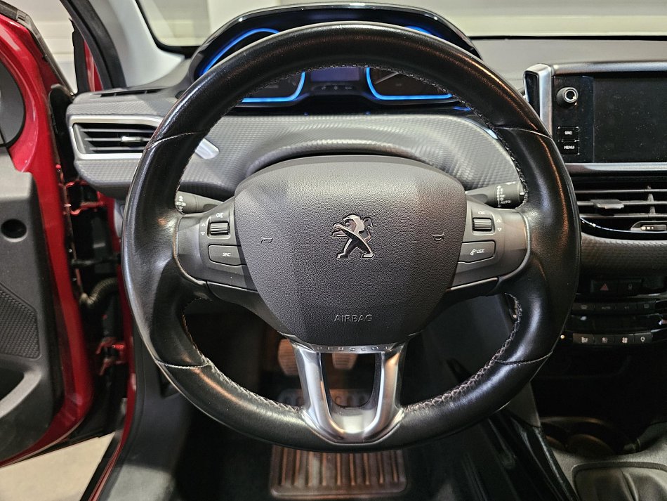 Peugeot 2008 1.2PT 