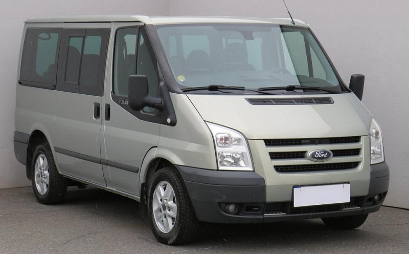 Ford Transit 2.2TDCi  L3H3 5míst