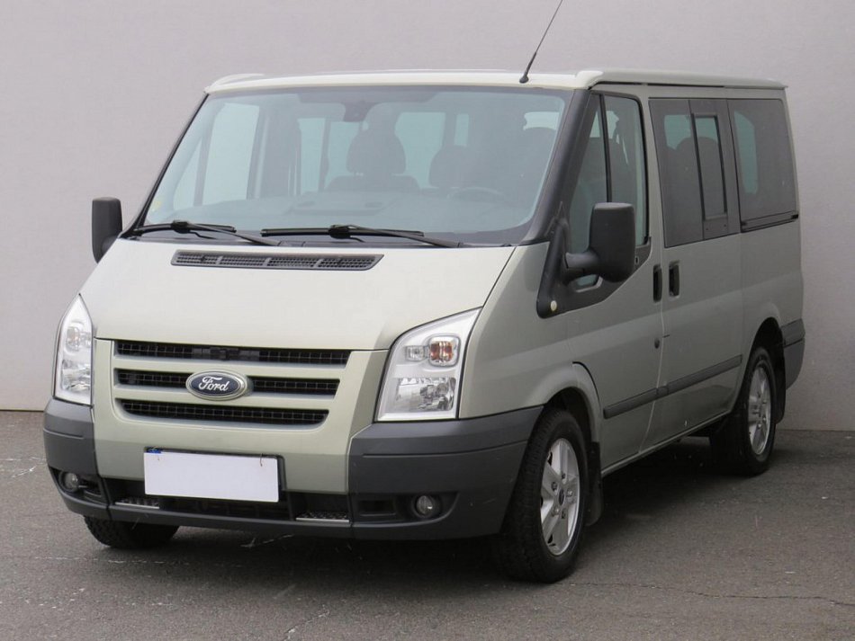 Ford Transit 2.2TDCi  L3H3 5míst