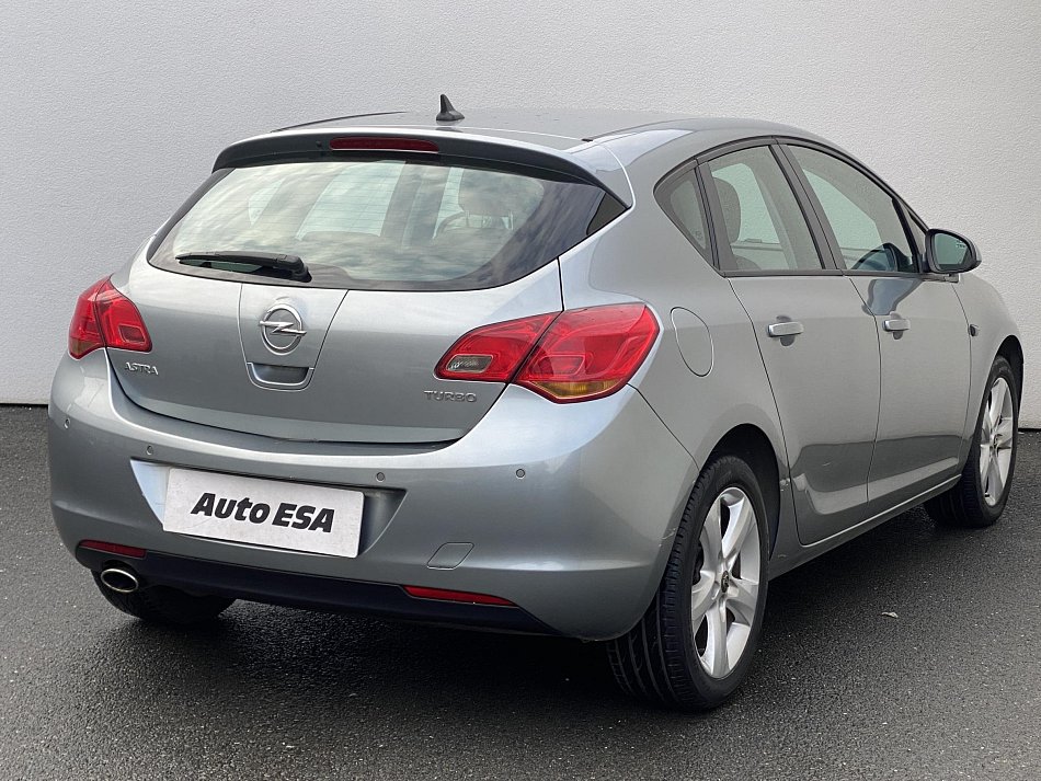 Opel Astra 1.4T 