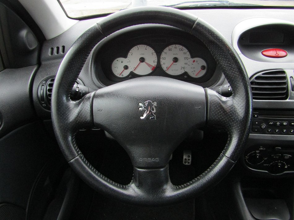 Peugeot 206 1.4 16V 