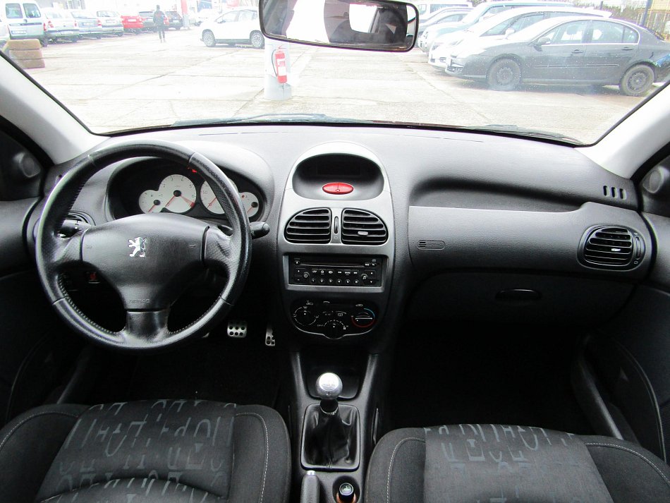 Peugeot 206 1.4 16V 