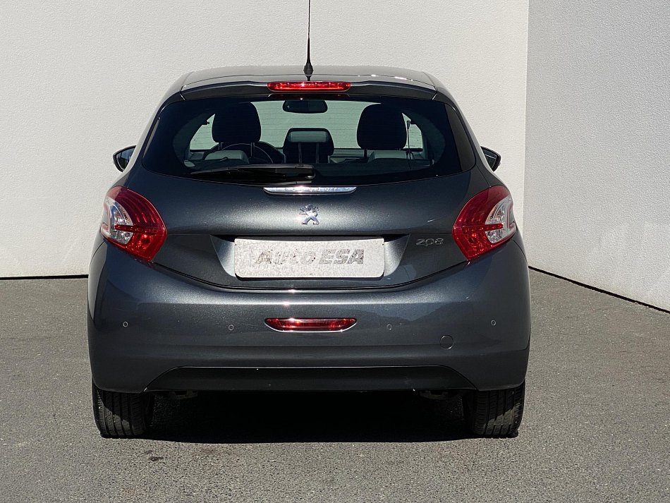 Peugeot 208 1.2i Allure