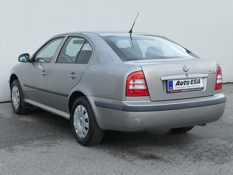 Škoda Octavia 1.6i Tour