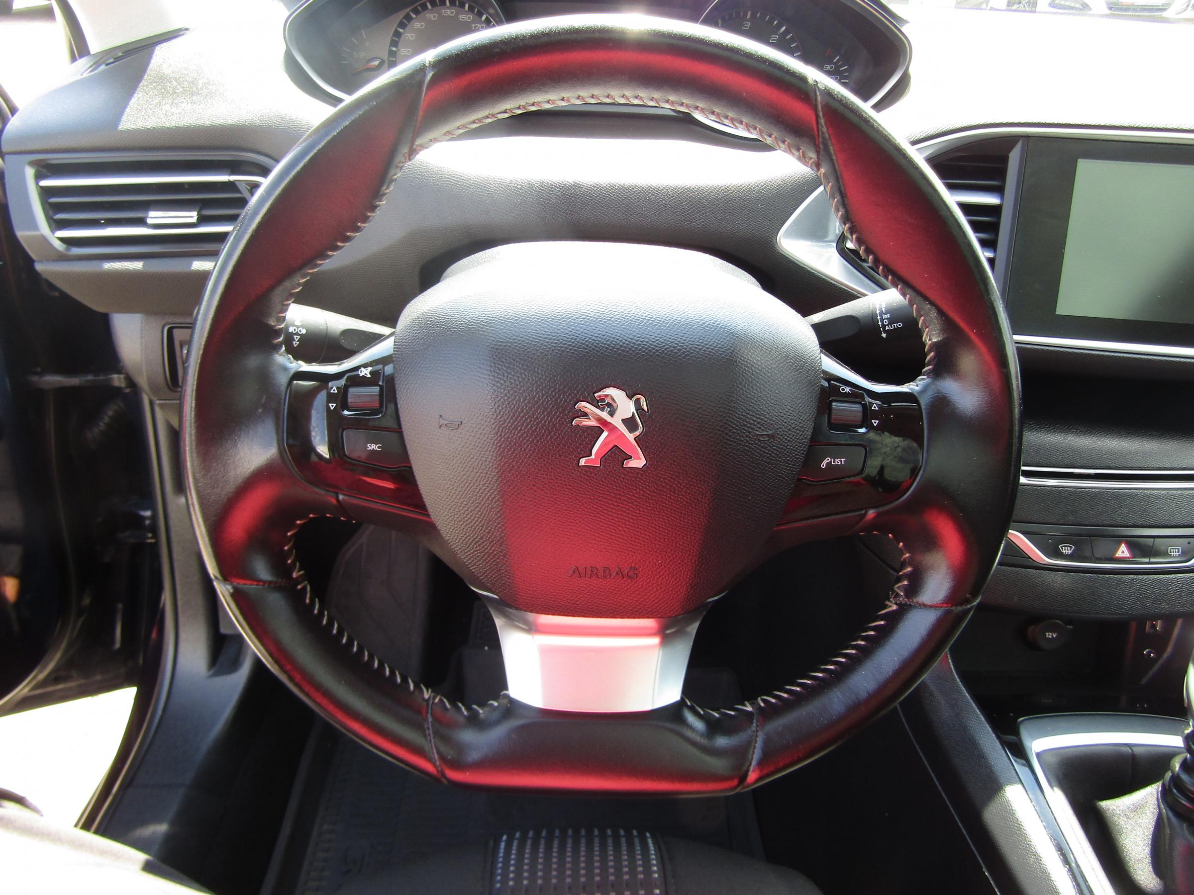 Peugeot 308, 2015 - pohled č. 12