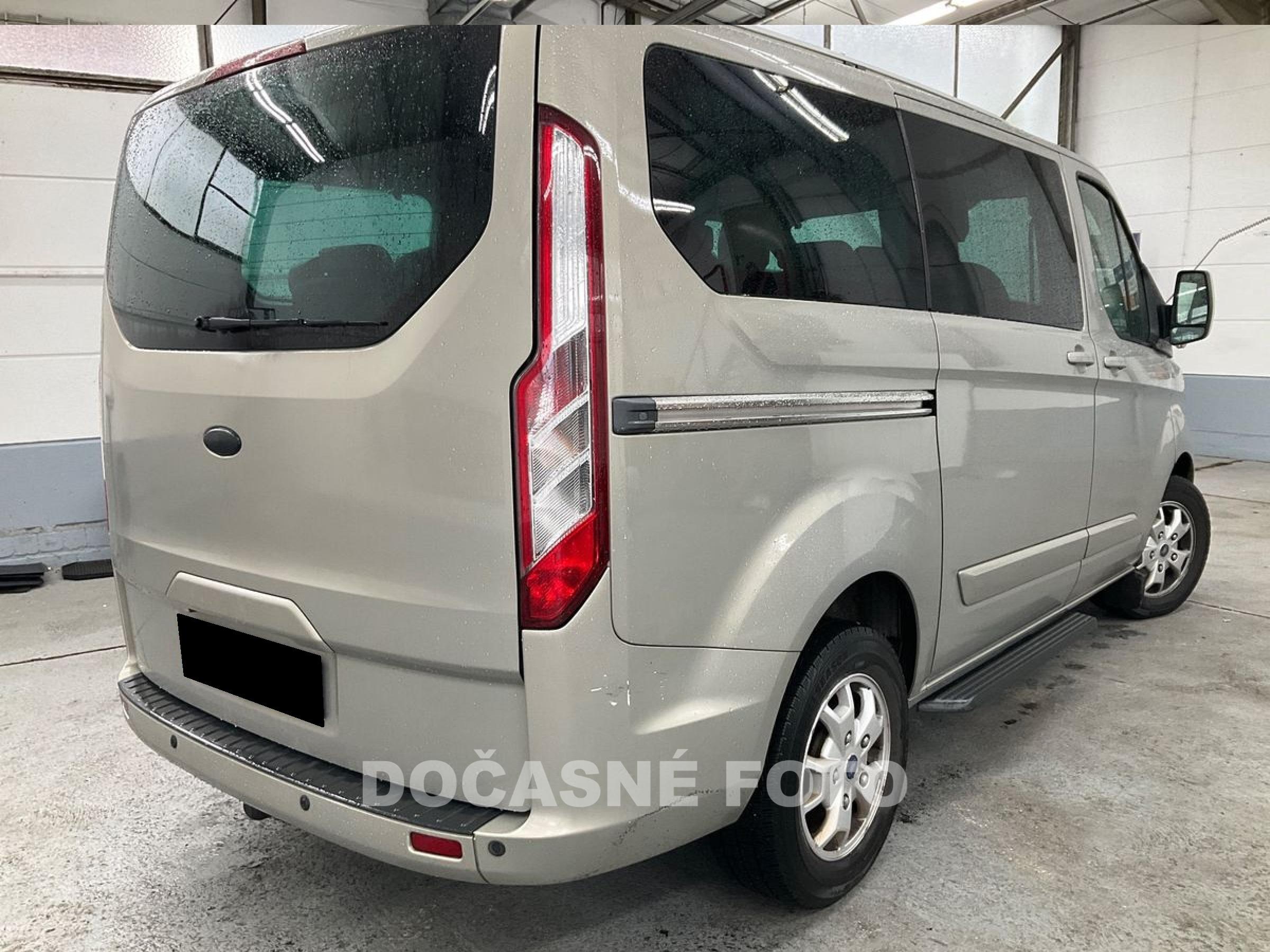 Ford Tourneo Custom, 2014 - pohled č. 2