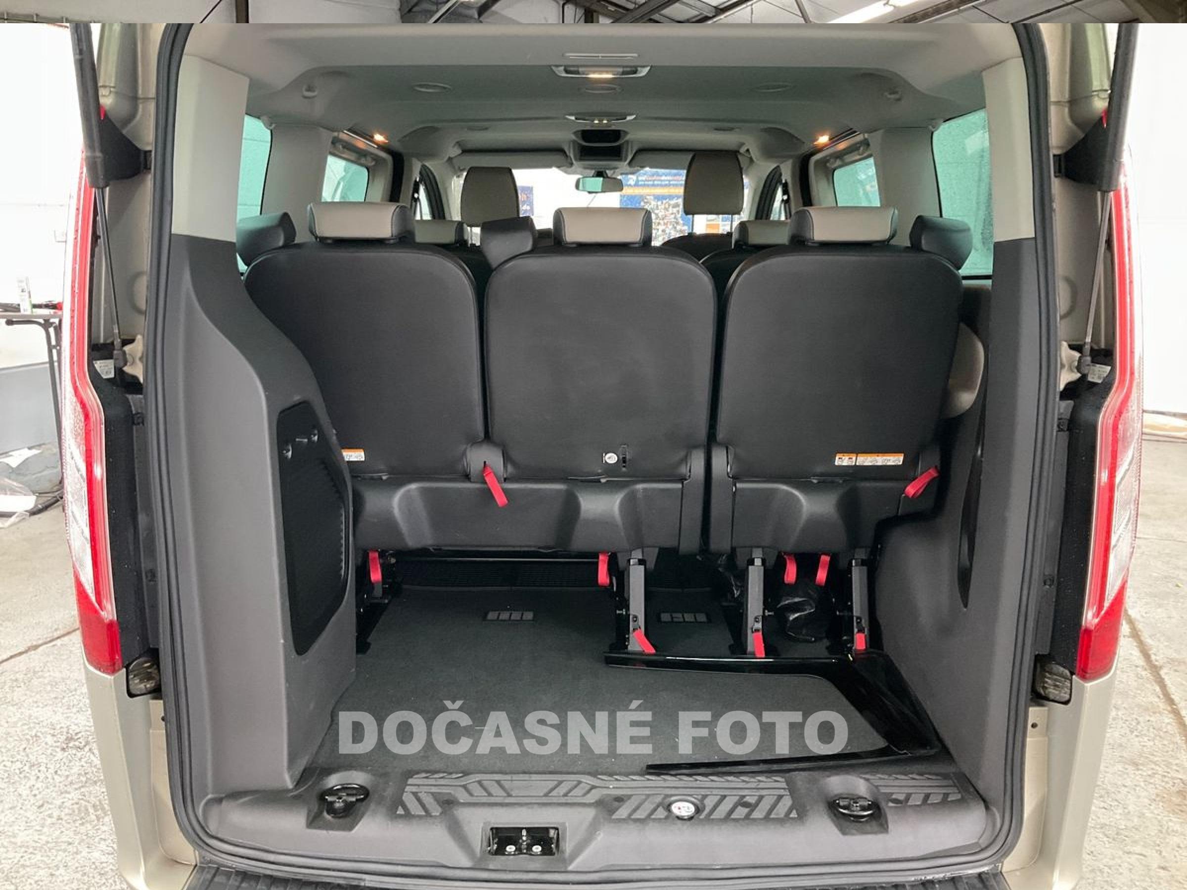 Ford Tourneo Custom, 2014 - pohled č. 4