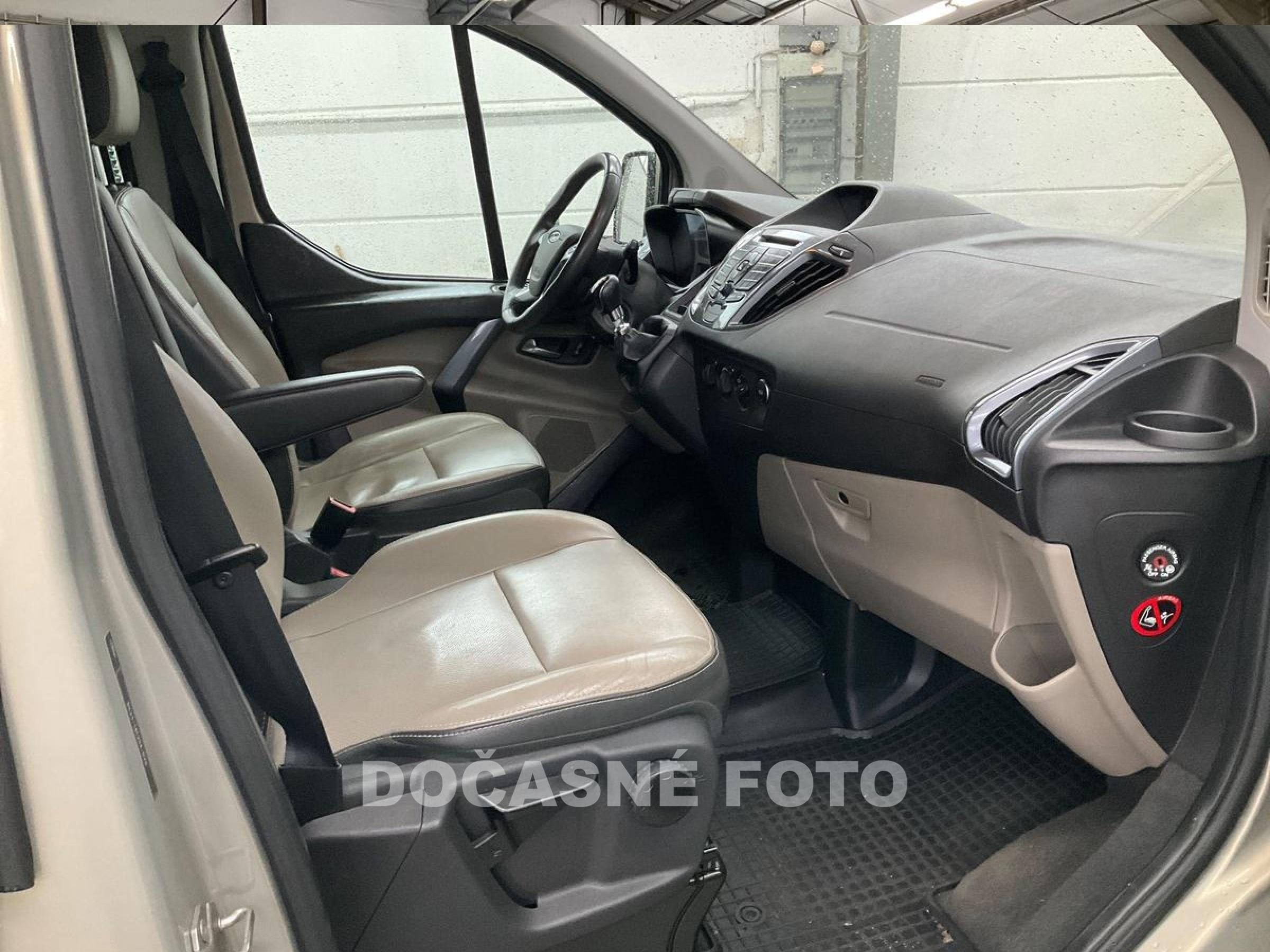 Ford Tourneo Custom, 2014 - pohled č. 5