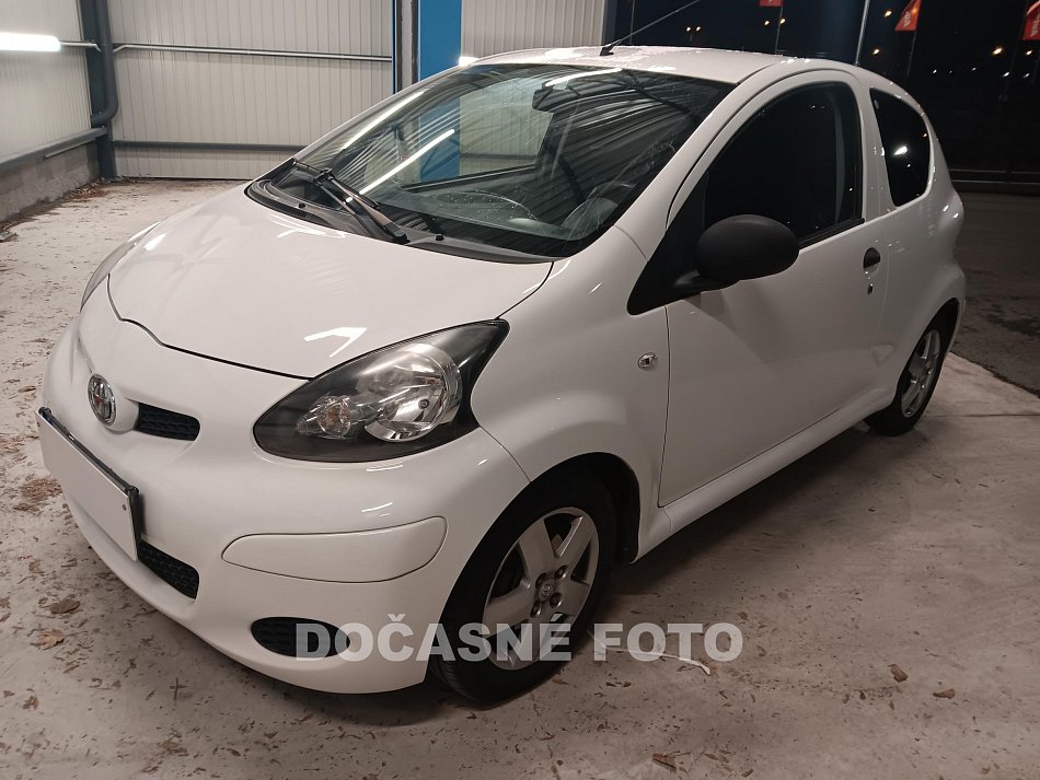 Toyota Aygo 1.0i 