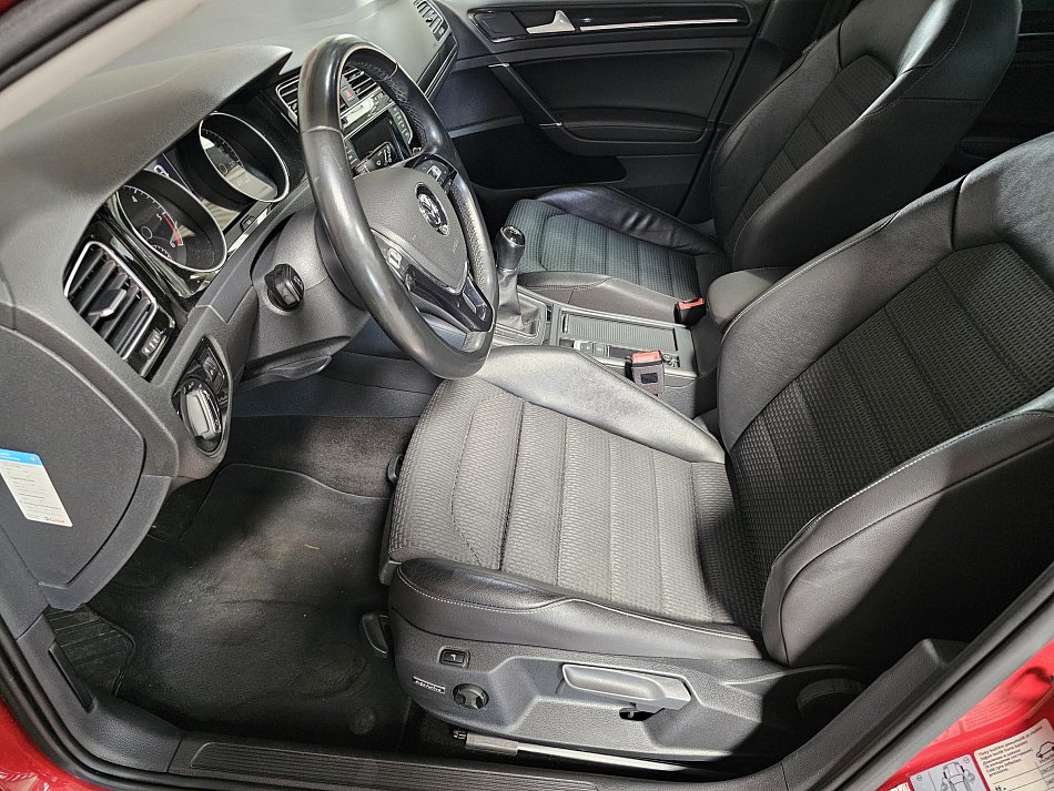 Volkswagen Golf 1.6 TDi 