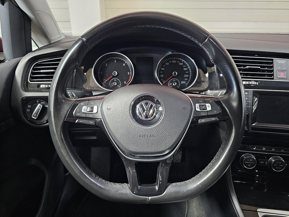 Volkswagen Golf 1.6 TDi 