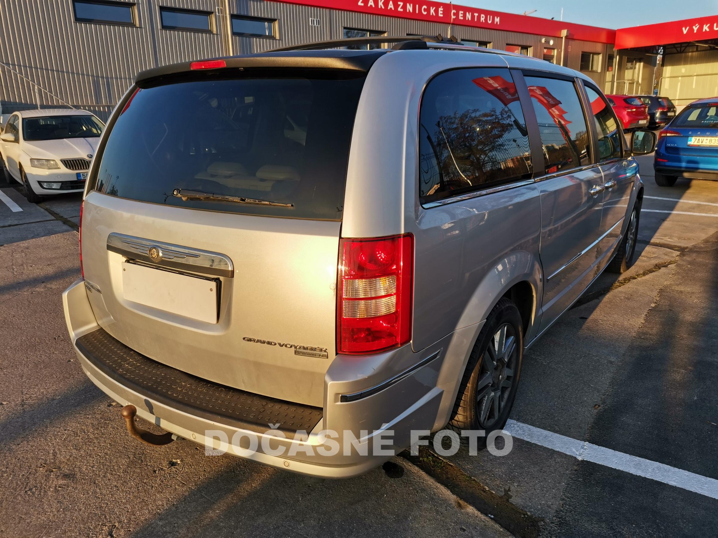 Chrysler Voyager, 2008 - pohled č. 2