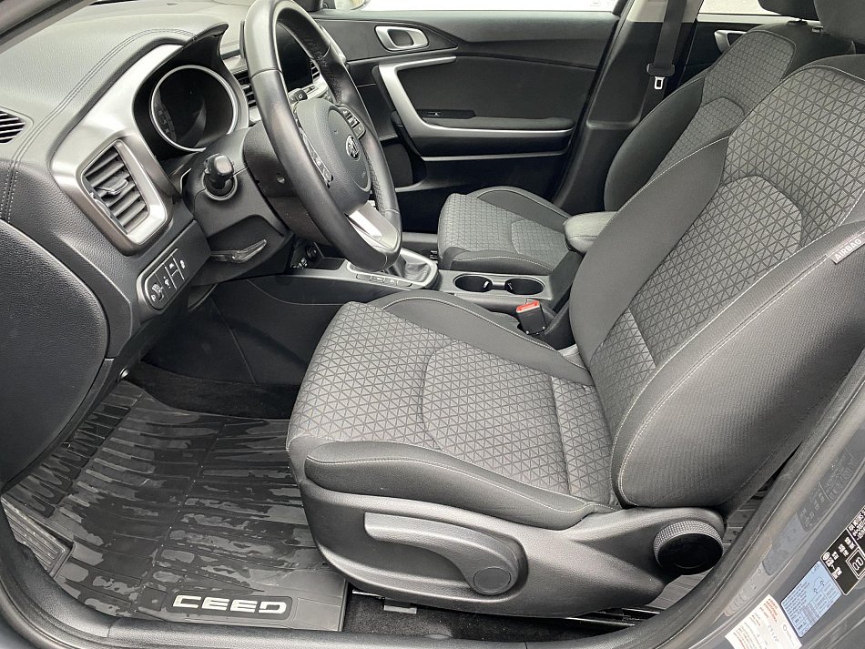 Kia Ceed 1.6 CRDi Exclusive