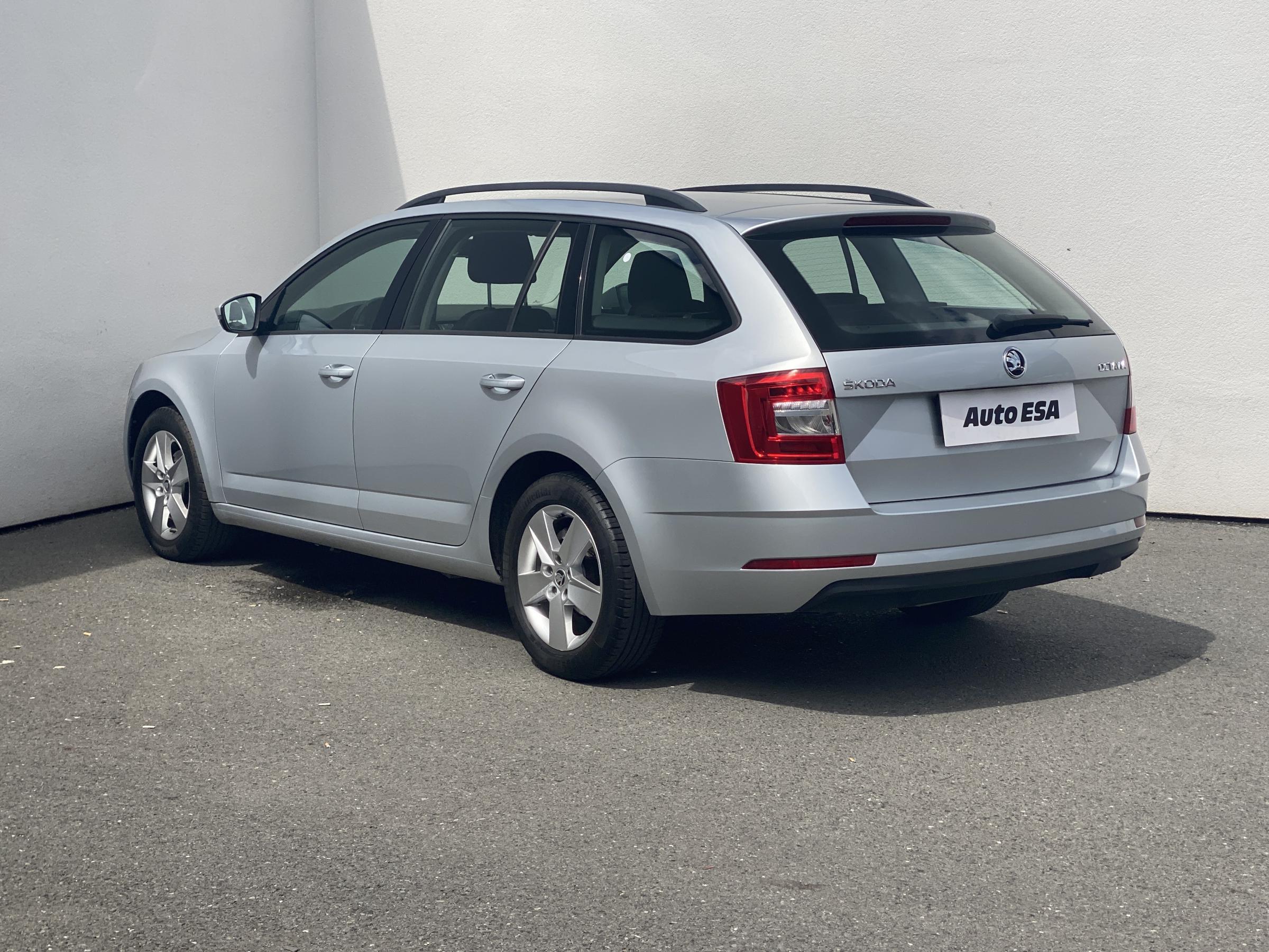 Škoda Octavia III, 2018 - pohled č. 6