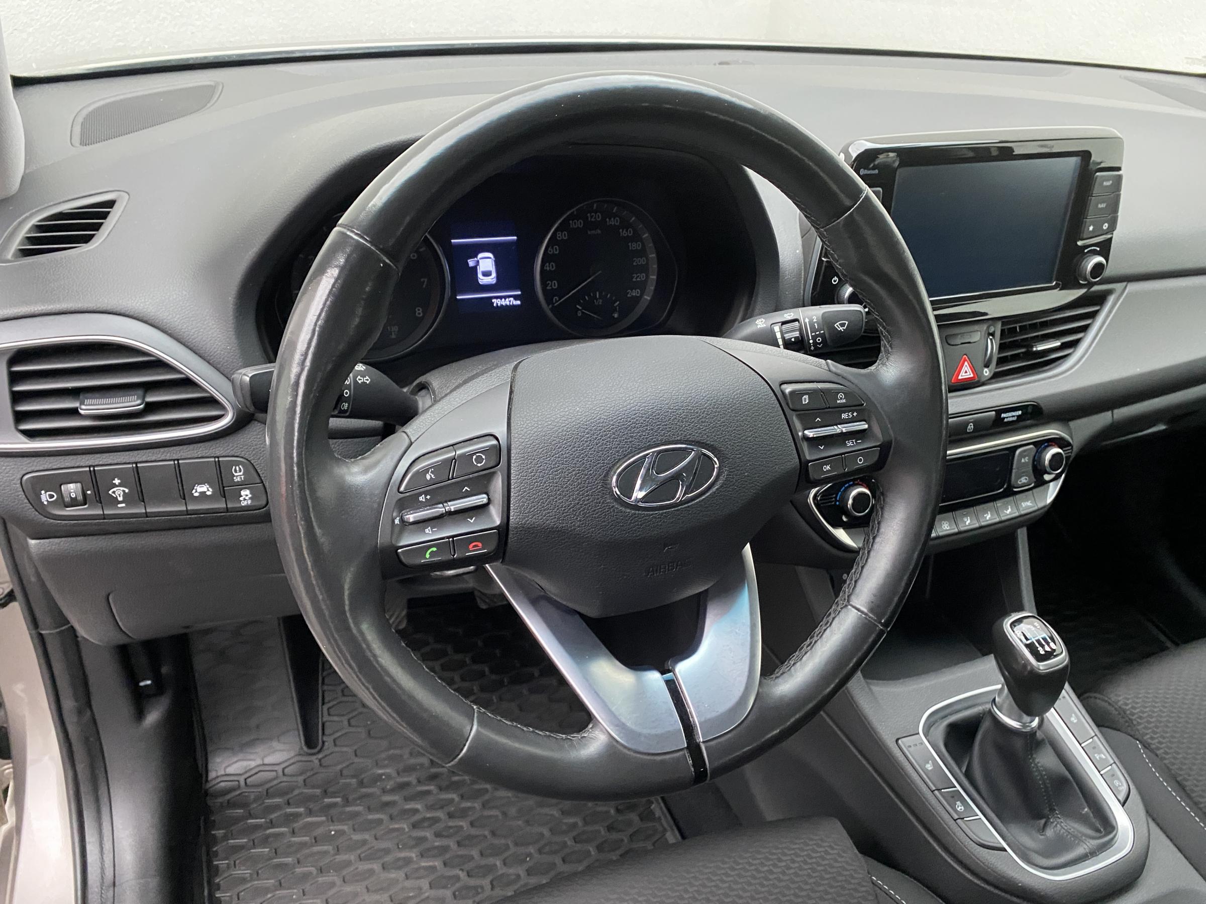 Hyundai i30, 2018 - pohled č. 14