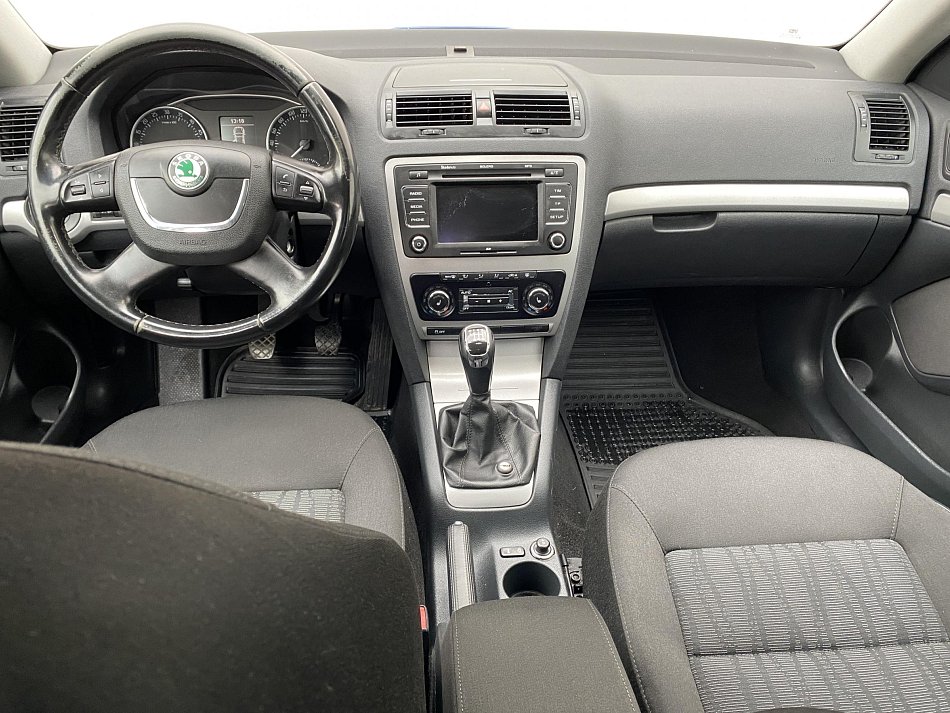 Škoda Octavia II 2.0 TDi Elegance