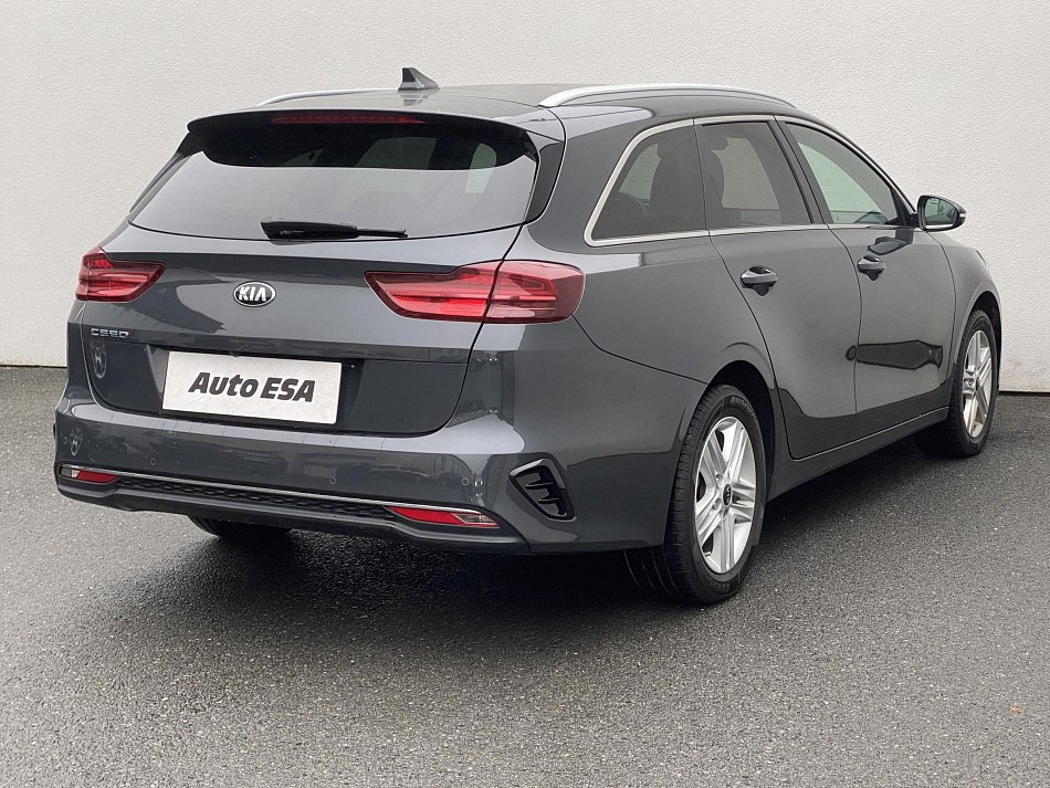 Kia Ceed 1.6 CRDi Exclusive