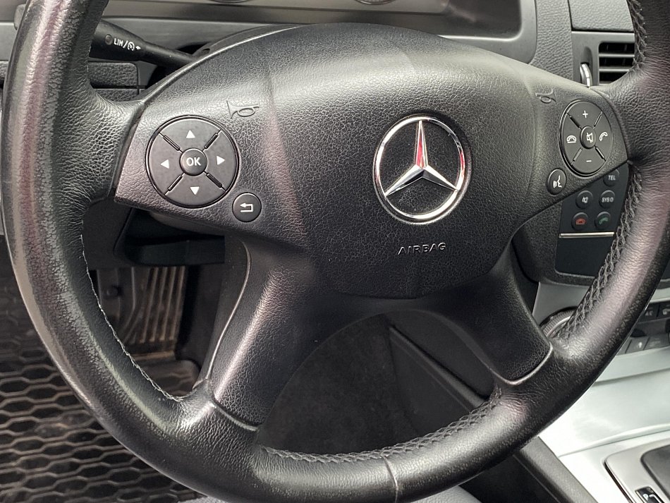 Mercedes-Benz Třída C 2.2CDi Avantgarde 220