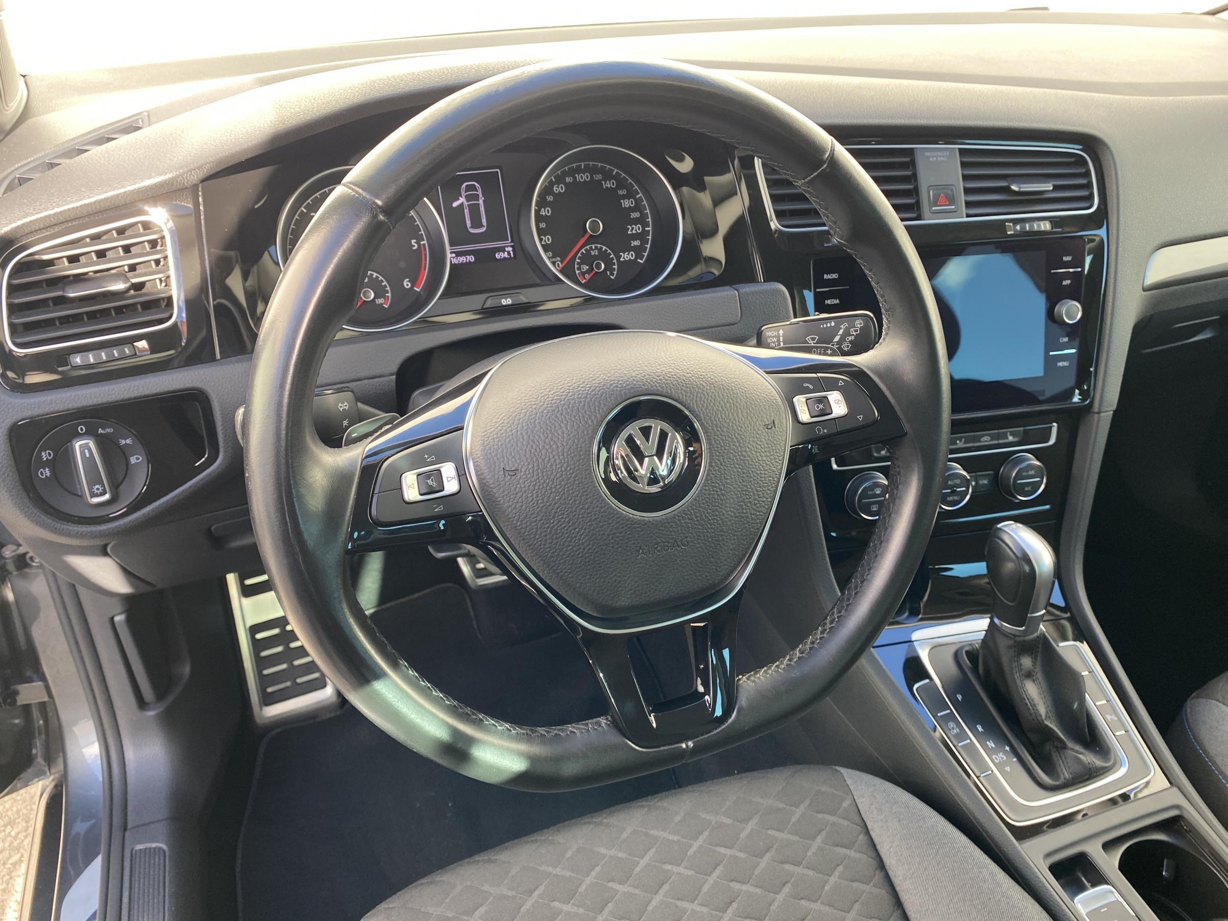 Volkswagen Golf, 2018 - pohled č. 14