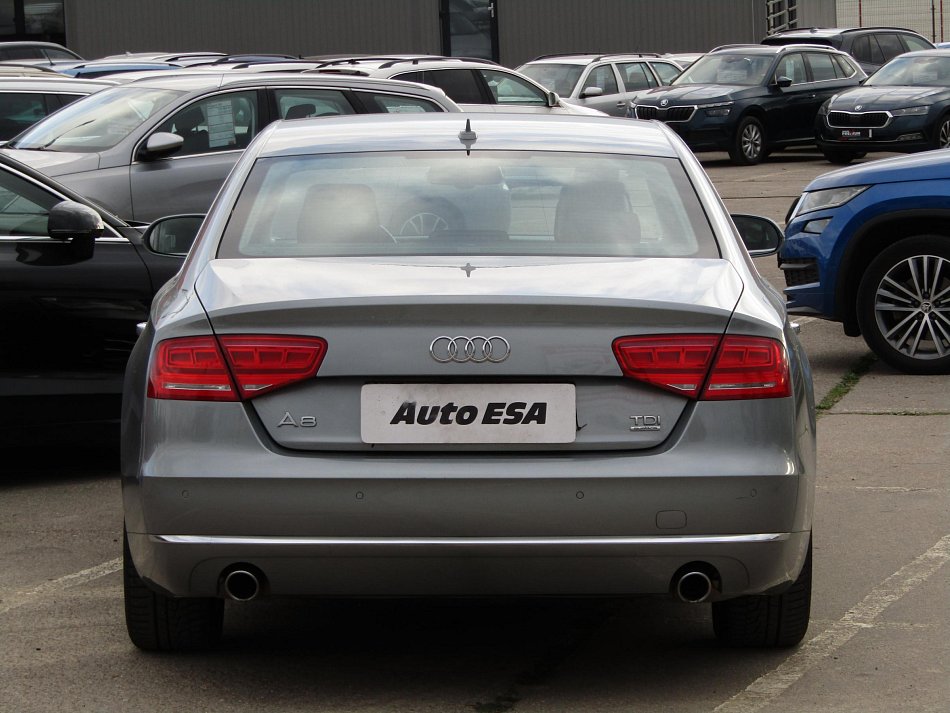 Audi A8 4.2 TDi  quattro