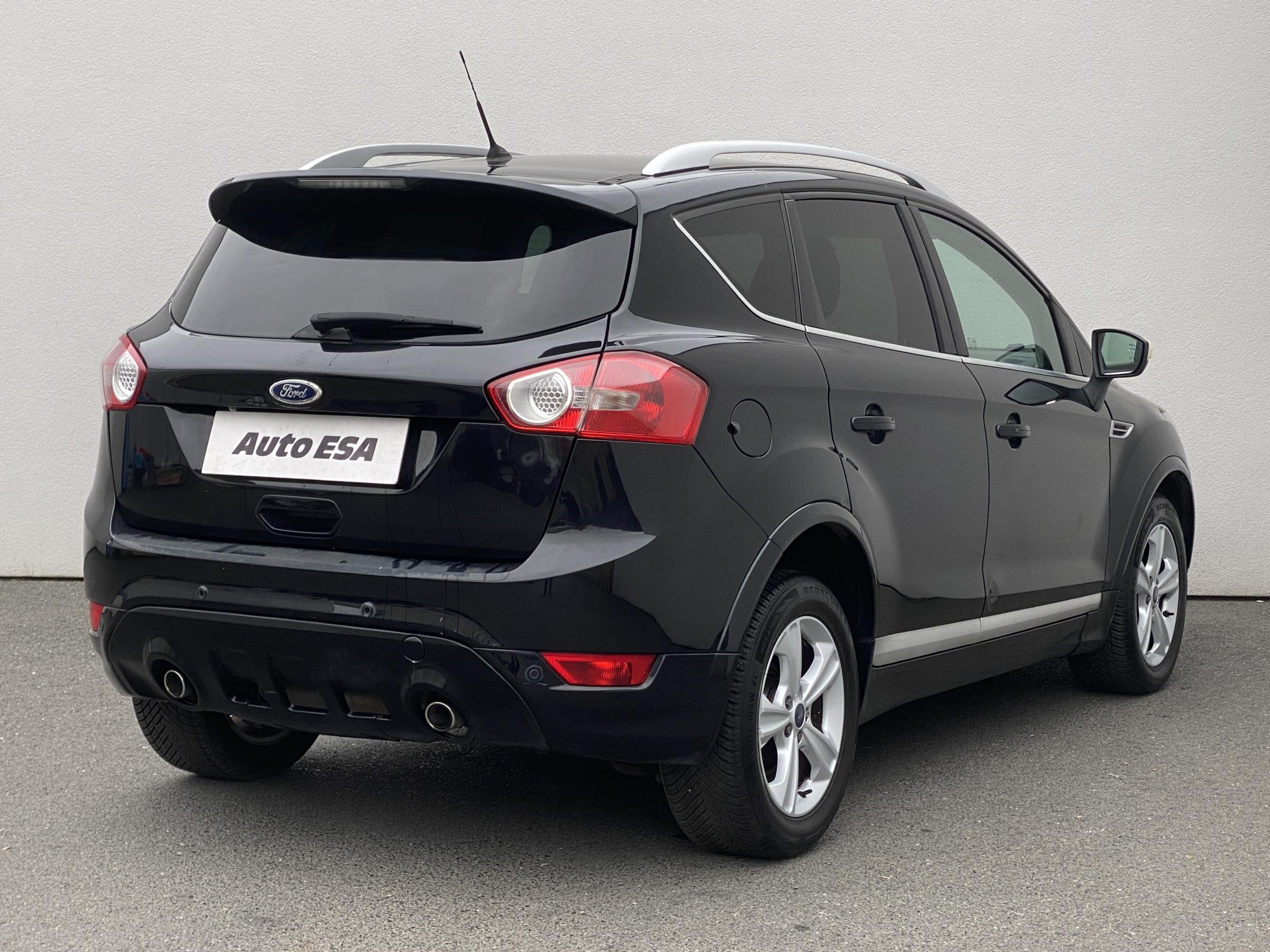 Ford Kuga, 2011 - pohled č. 4