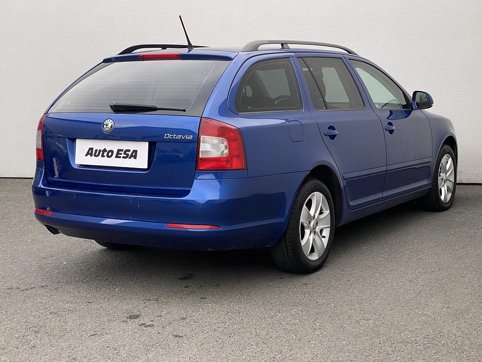 Škoda Octavia II 2.0 TDi Elegance