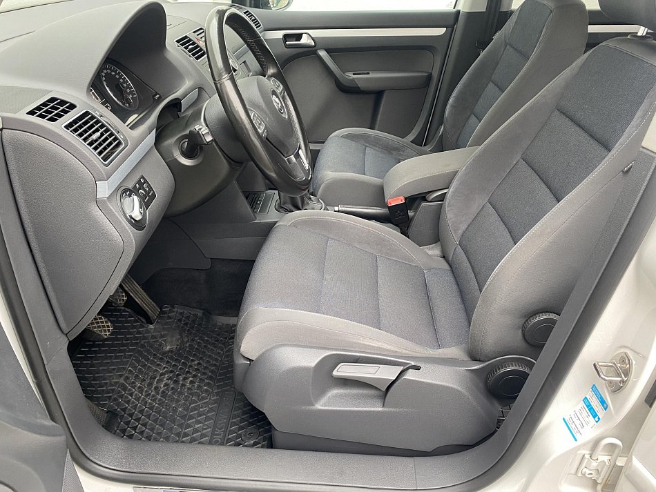 Volkswagen Touran 2.0 TDi Style