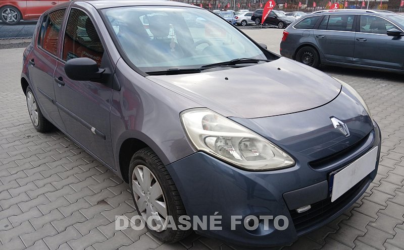 Renault Clio 1.2i 