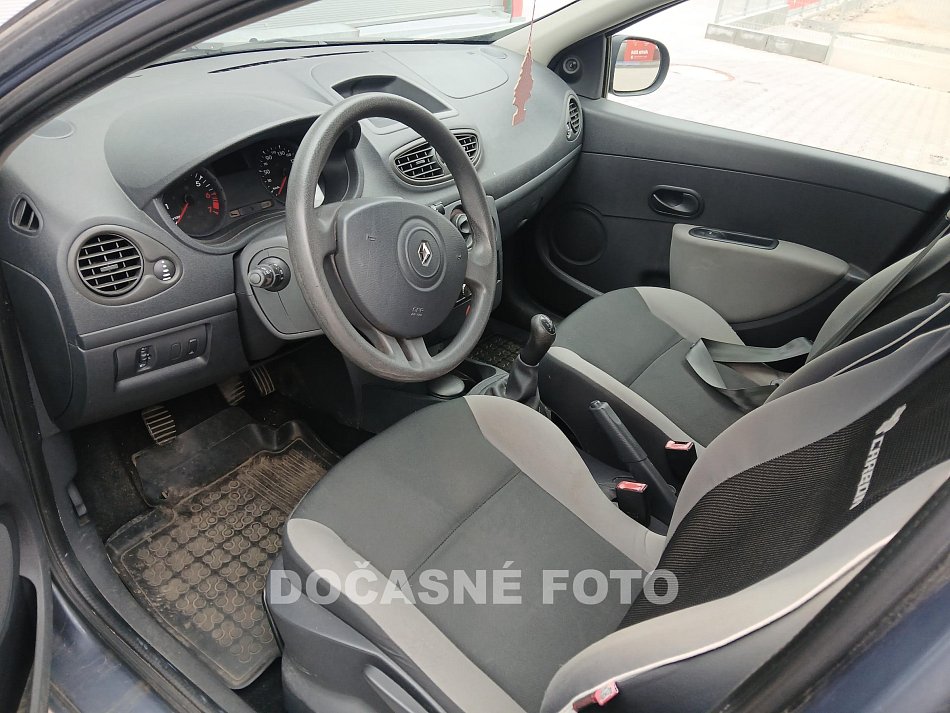 Renault Clio 1.2i 