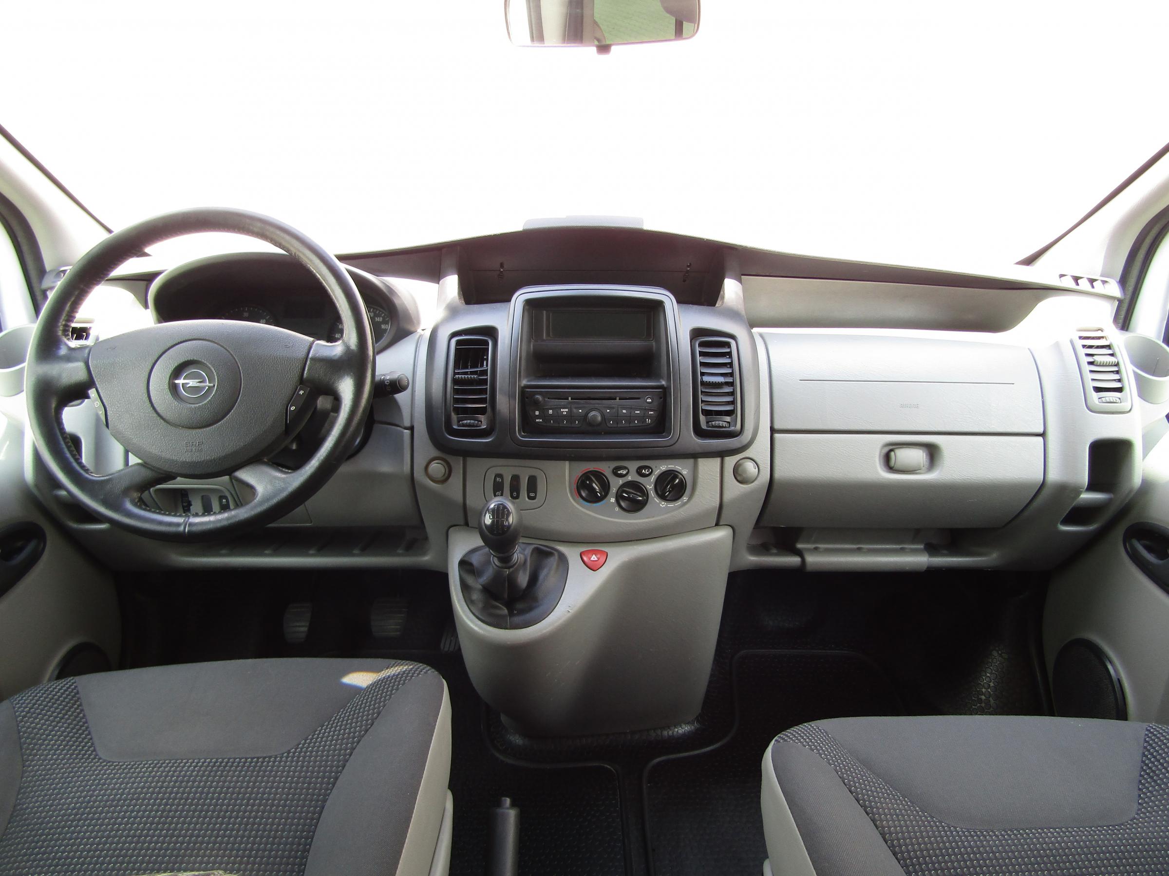 Opel Vivaro, 2013 - pohled č. 9