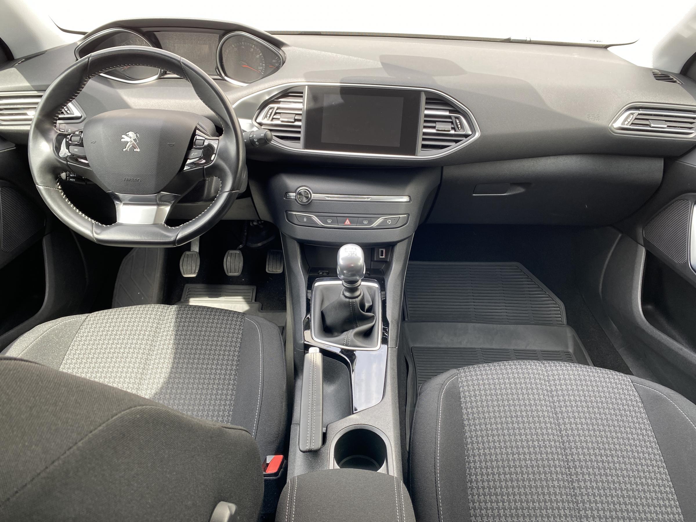 Peugeot 308, 2019 - pohled č. 9