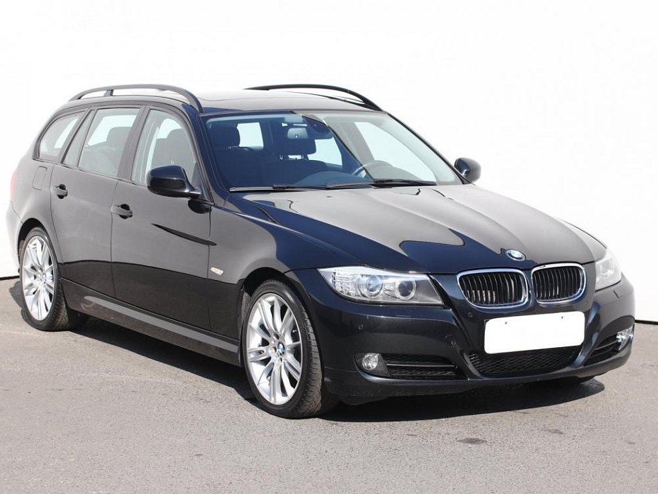 BMW Řada 3 3.0i  325i