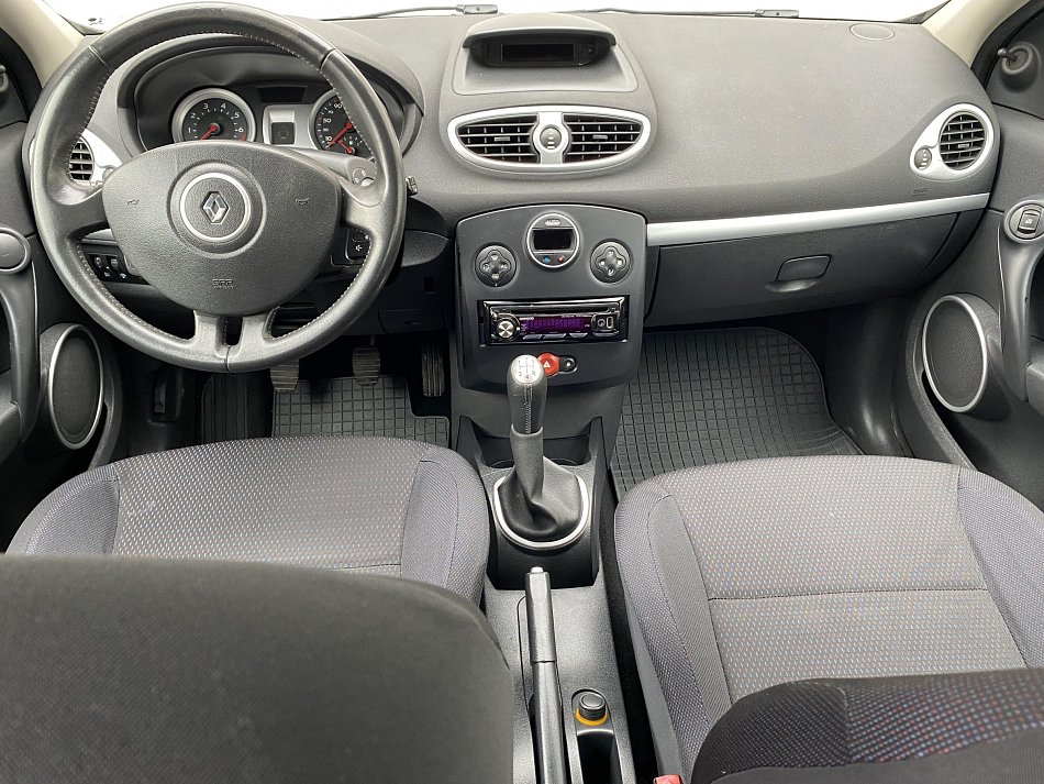 Renault Clio 1.6i 