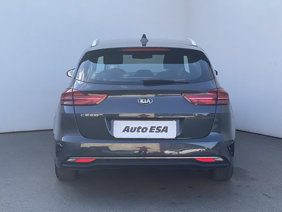 Kia Ceed 1.6 CRDi Spirit