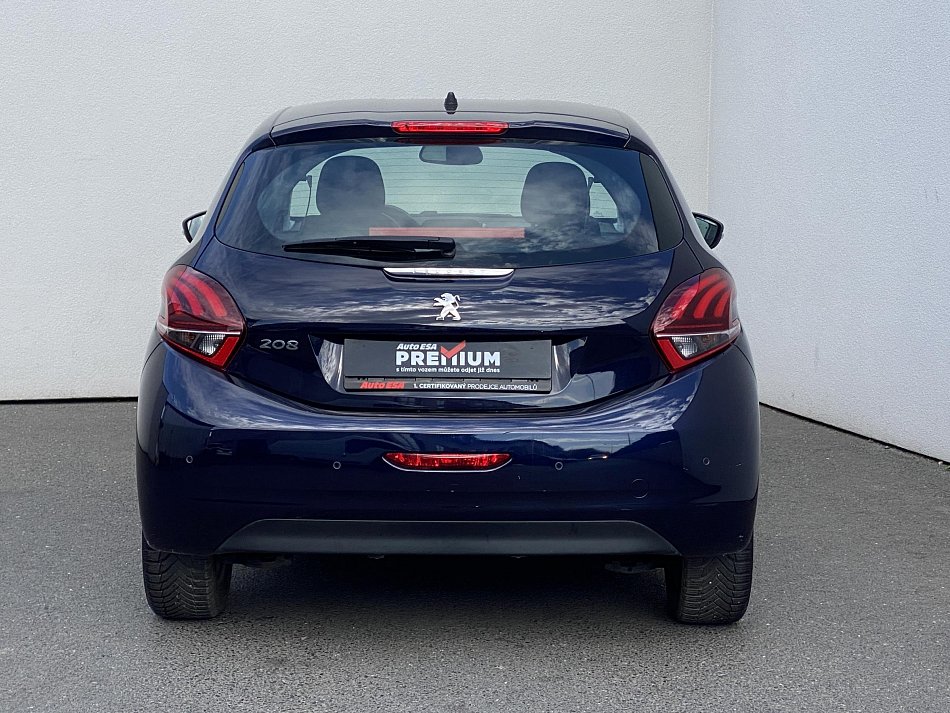 Peugeot 208 1.2 PT Signature