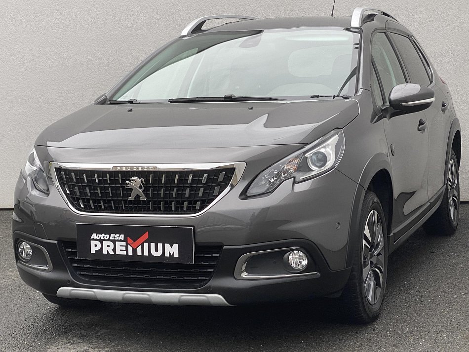 Peugeot 2008 1.2PT Crossway