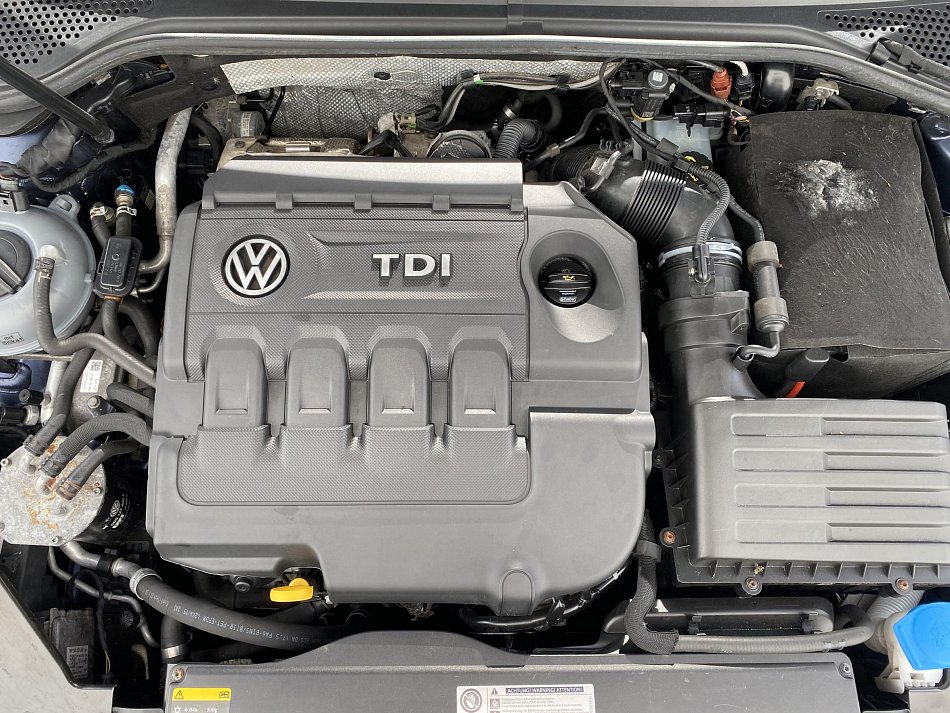 Volkswagen Passat 2.0 TDi 