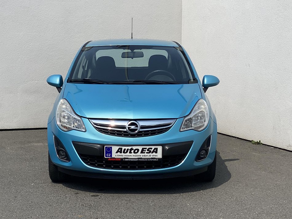 Opel Corsa 1.2i Satelitte