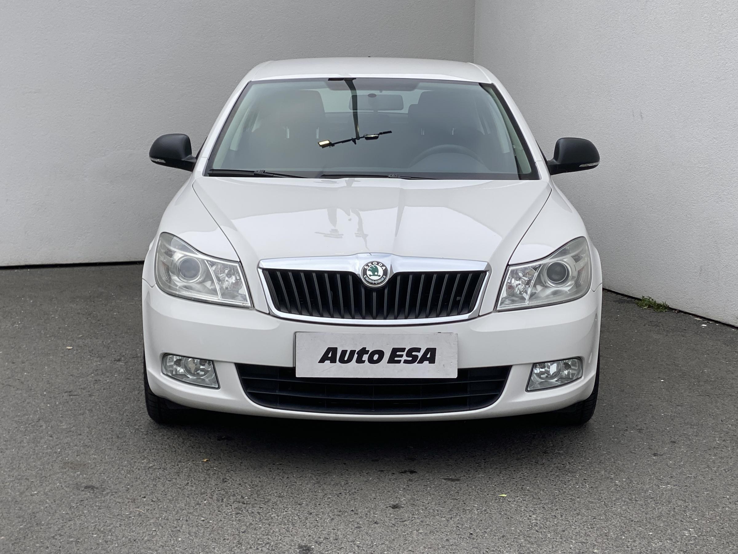 Škoda Octavia II, 2012 - pohled č. 2