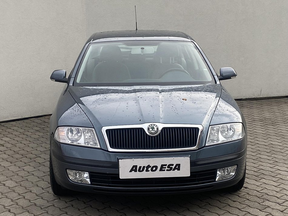 Škoda Octavia II 1.6MPi Ambiente