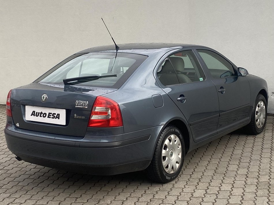 Škoda Octavia II 1.6MPi Ambiente