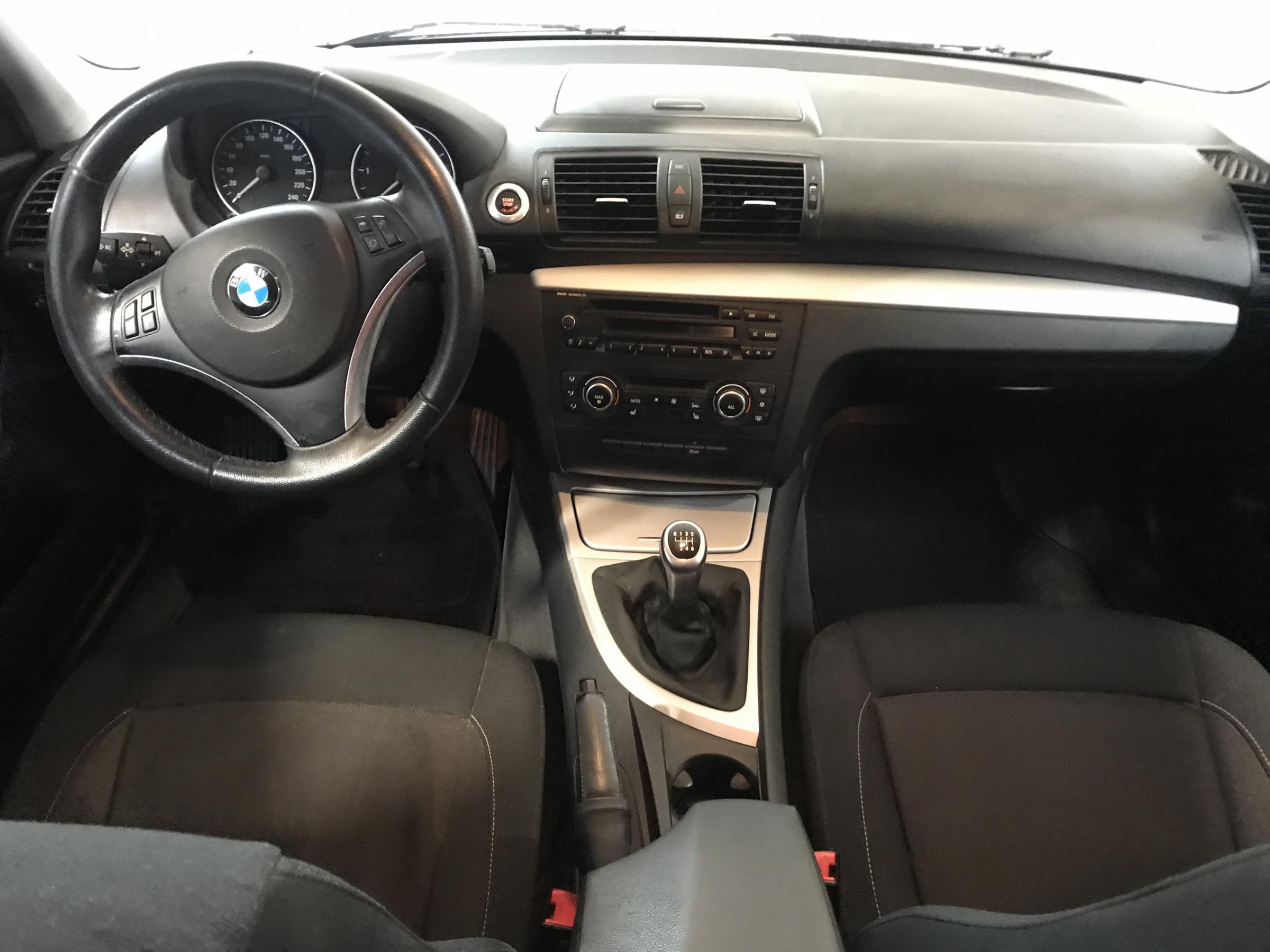 BMW Řada 1, 2011 - pohled č. 15
