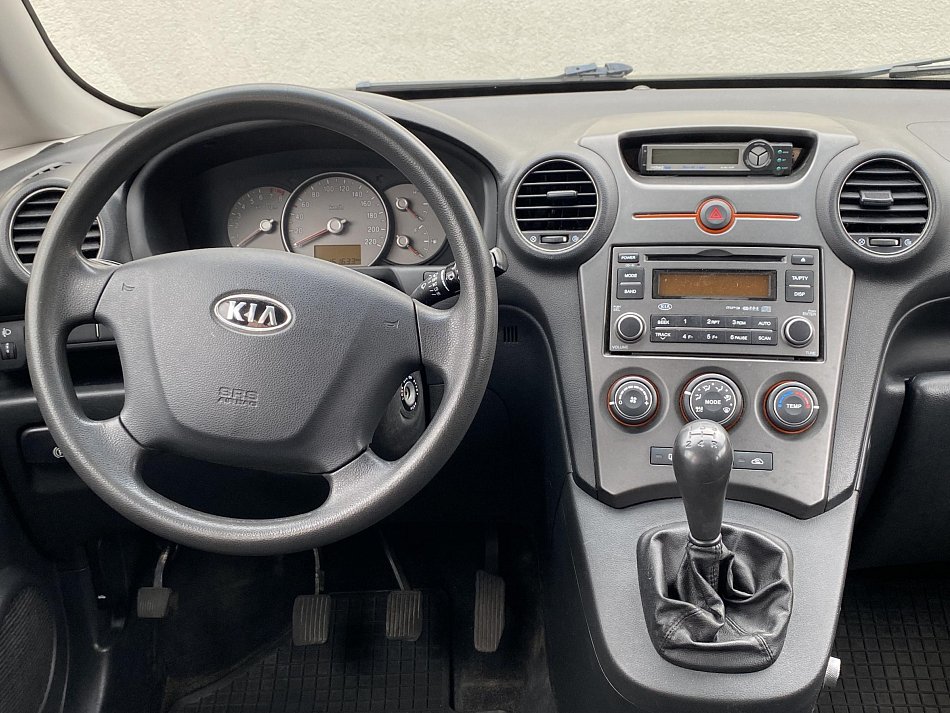 Kia Carens 2.0i 