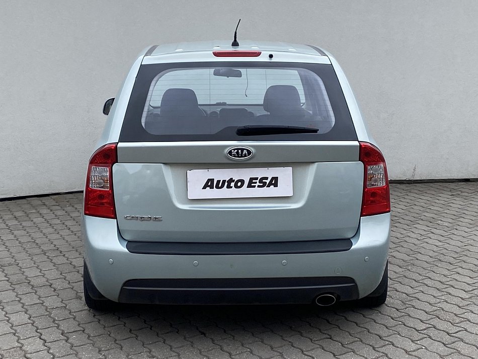 Kia Carens 2.0i 