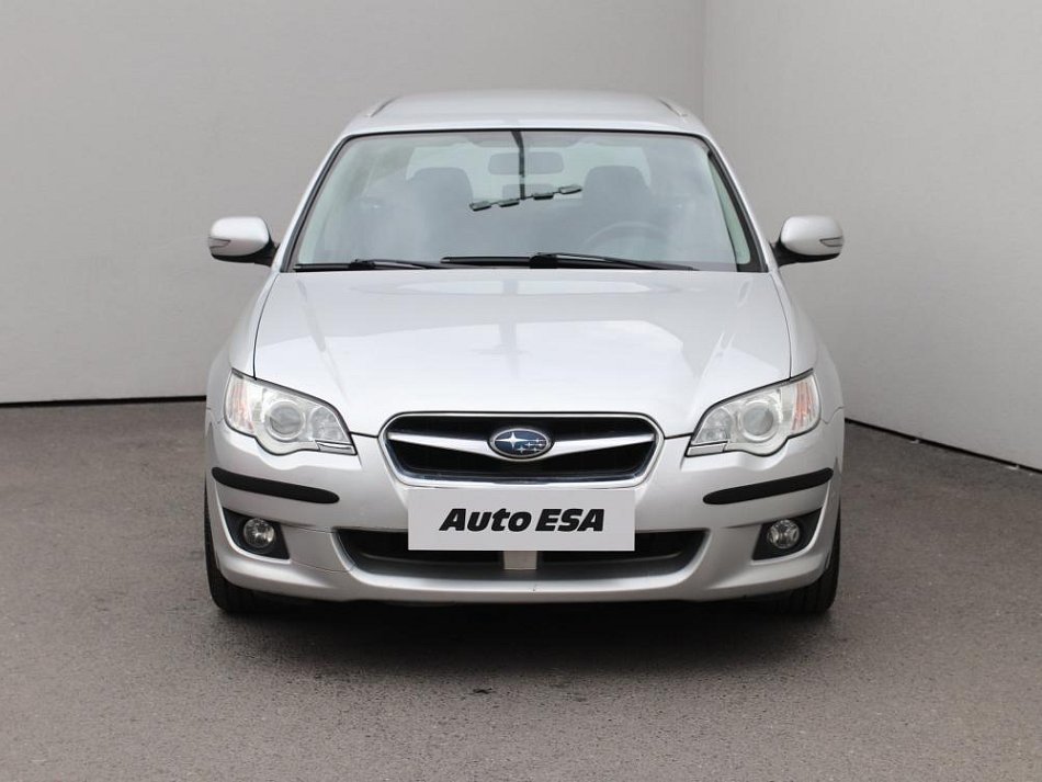 Subaru Legacy 2.0i  4WD