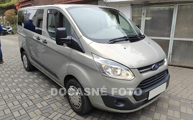 Ford Transit Custom 2.2TDCi Trend 8míst