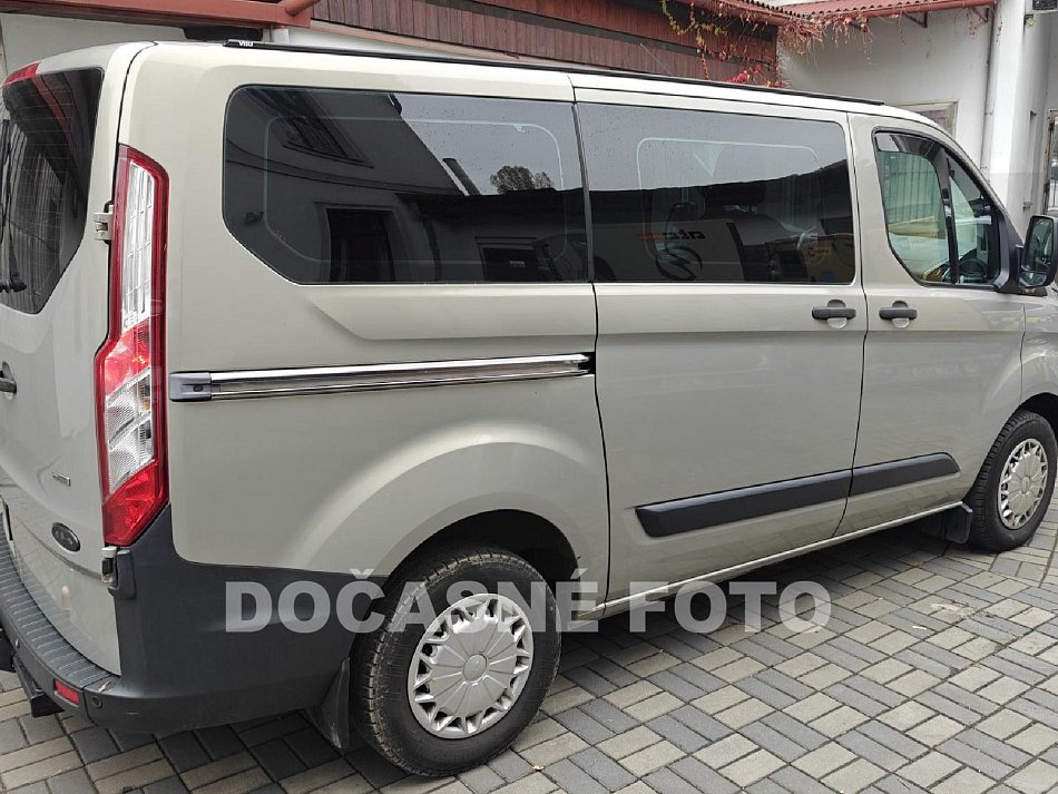 Ford Transit Custom 2.2TDCi Trend 8míst