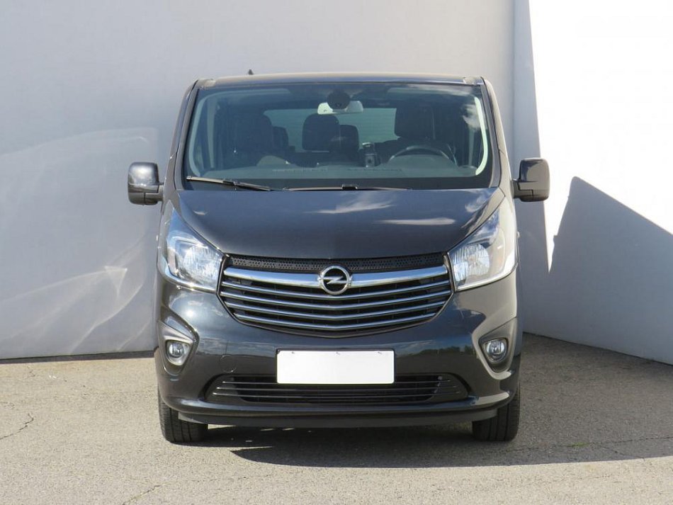 Opel Vivaro 1.6dCi Bussines L2 9míst