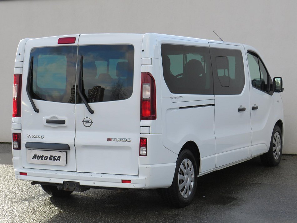 Opel Vivaro 1.6dCi Bussines L2 9míst