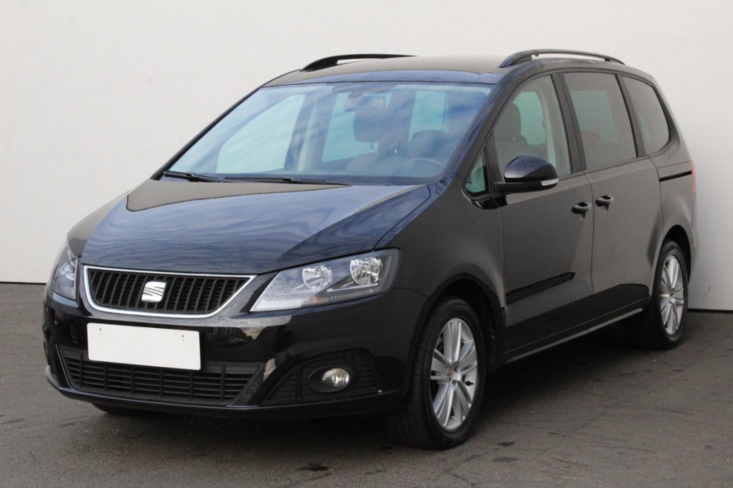 Seat Alhambra, 2013 - pohled č. 3